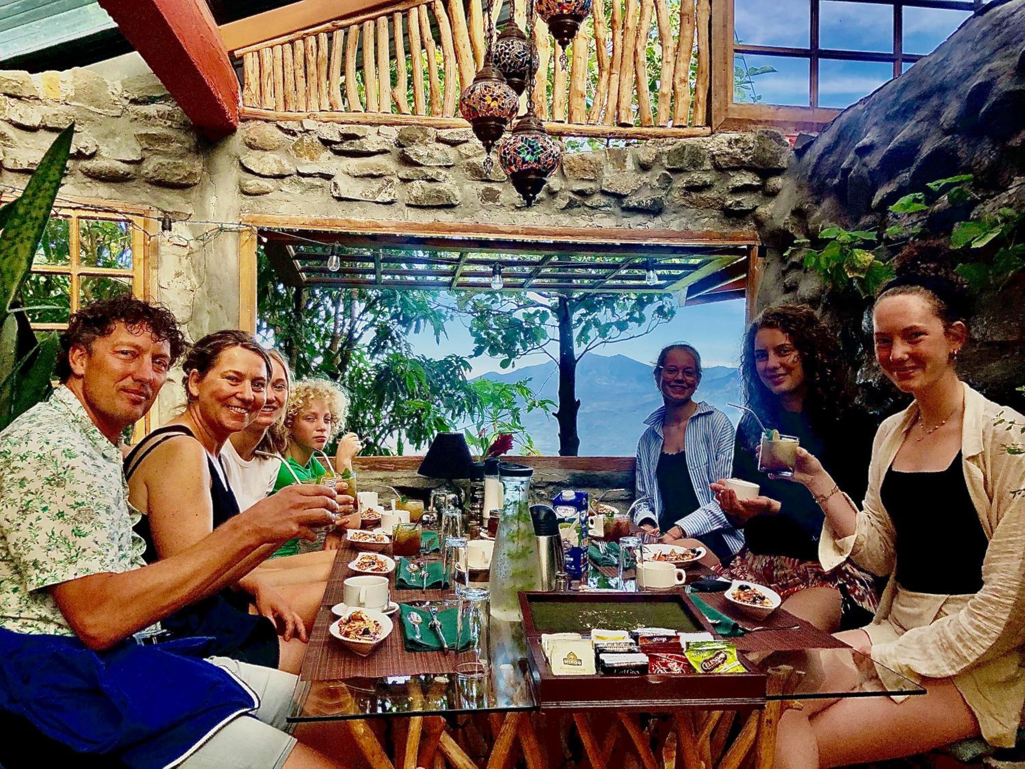 El Refugio La Brisa Del Diablo Acomodação com café da manhã Valle Hornito Exterior foto