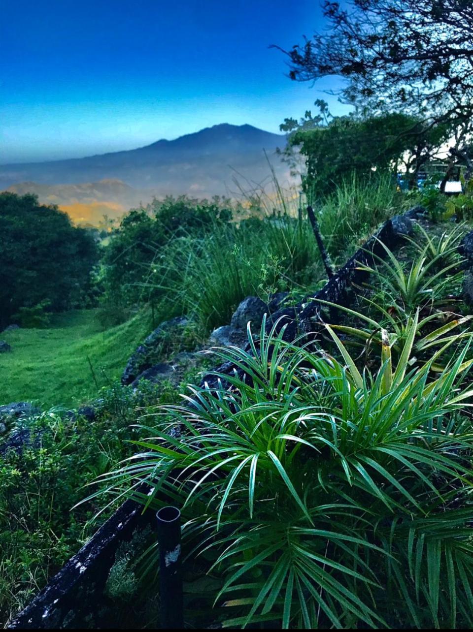 El Refugio La Brisa Del Diablo Acomodação com café da manhã Valle Hornito Exterior foto