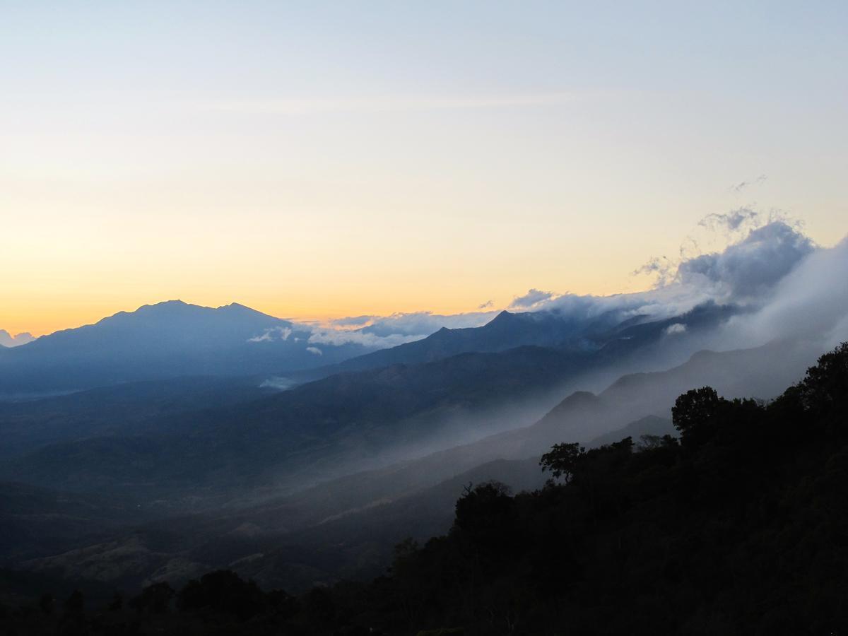 El Refugio La Brisa Del Diablo Acomodação com café da manhã Valle Hornito Exterior foto