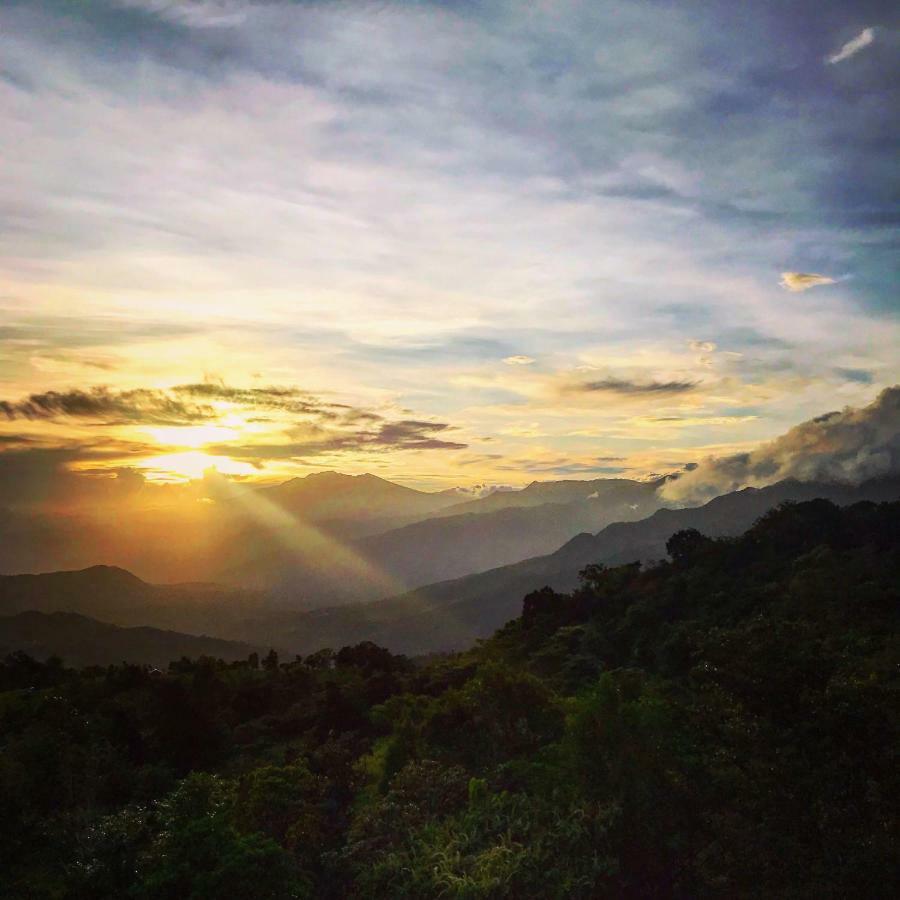 El Refugio La Brisa Del Diablo Acomodação com café da manhã Valle Hornito Exterior foto